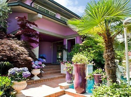 Hotel Villa Lilla Desenzano del Garda Exterior photo